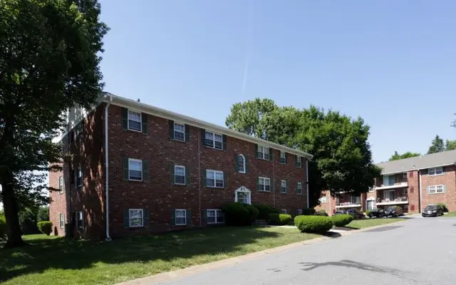 Stonehurst Garden - Building, Urban, Neighborhood