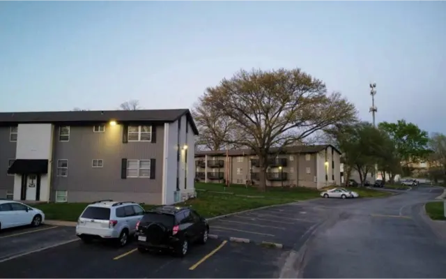 Timber Creek - Suburb, City, Car