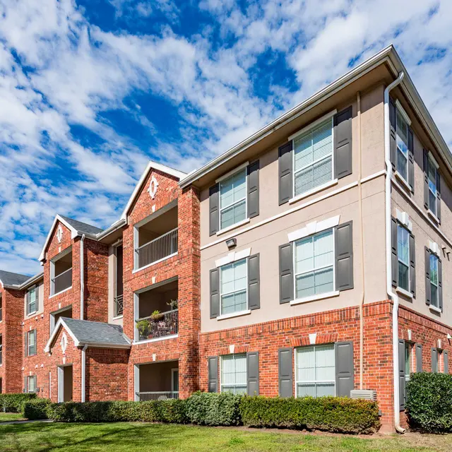 SYNC at Sienna Plantation - Building, City