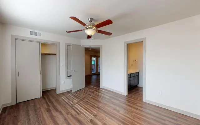 Apartments at M-Streets - Wood, Floor