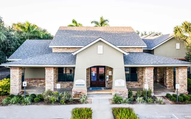Carmel Apartments - Roof, House