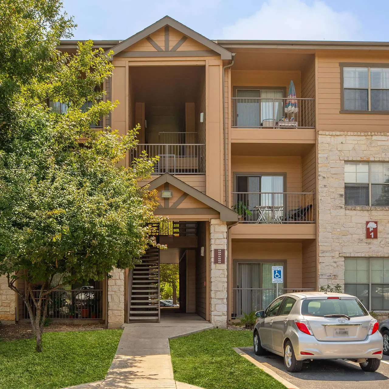 The Arboretum Apartments The Arboretum Apartments - City, High Rise, Urban