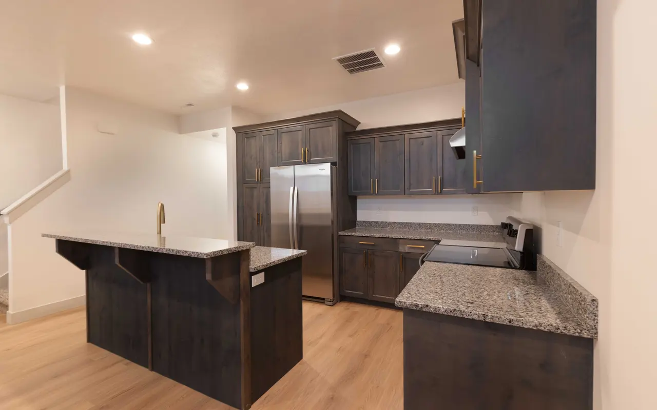 Copperwoods at Harrisville - Indoors, Interior Design, Corner