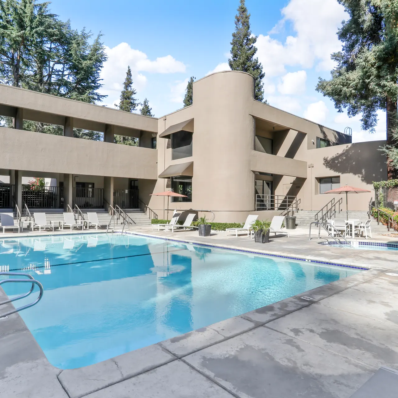 Marina Village West - Housing, Villa, Pool