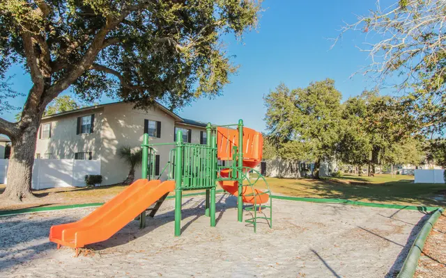 Greenwich Park Apartments - Play Area