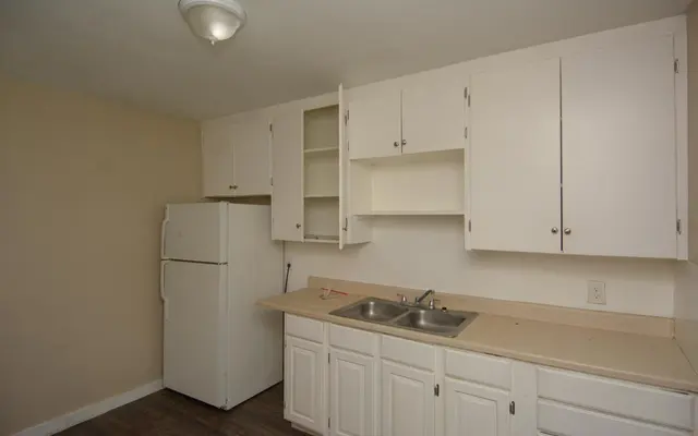 Liberty Village Apartment Homes - Room