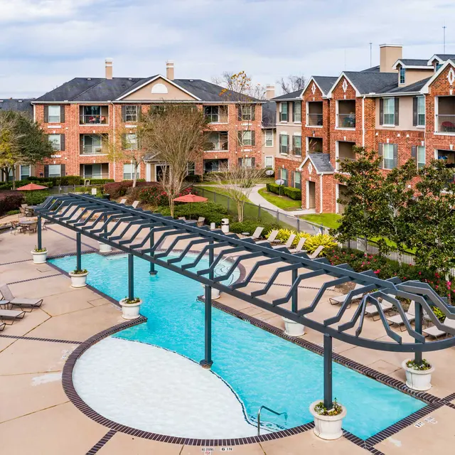 SYNC at Sienna Plantation - Building