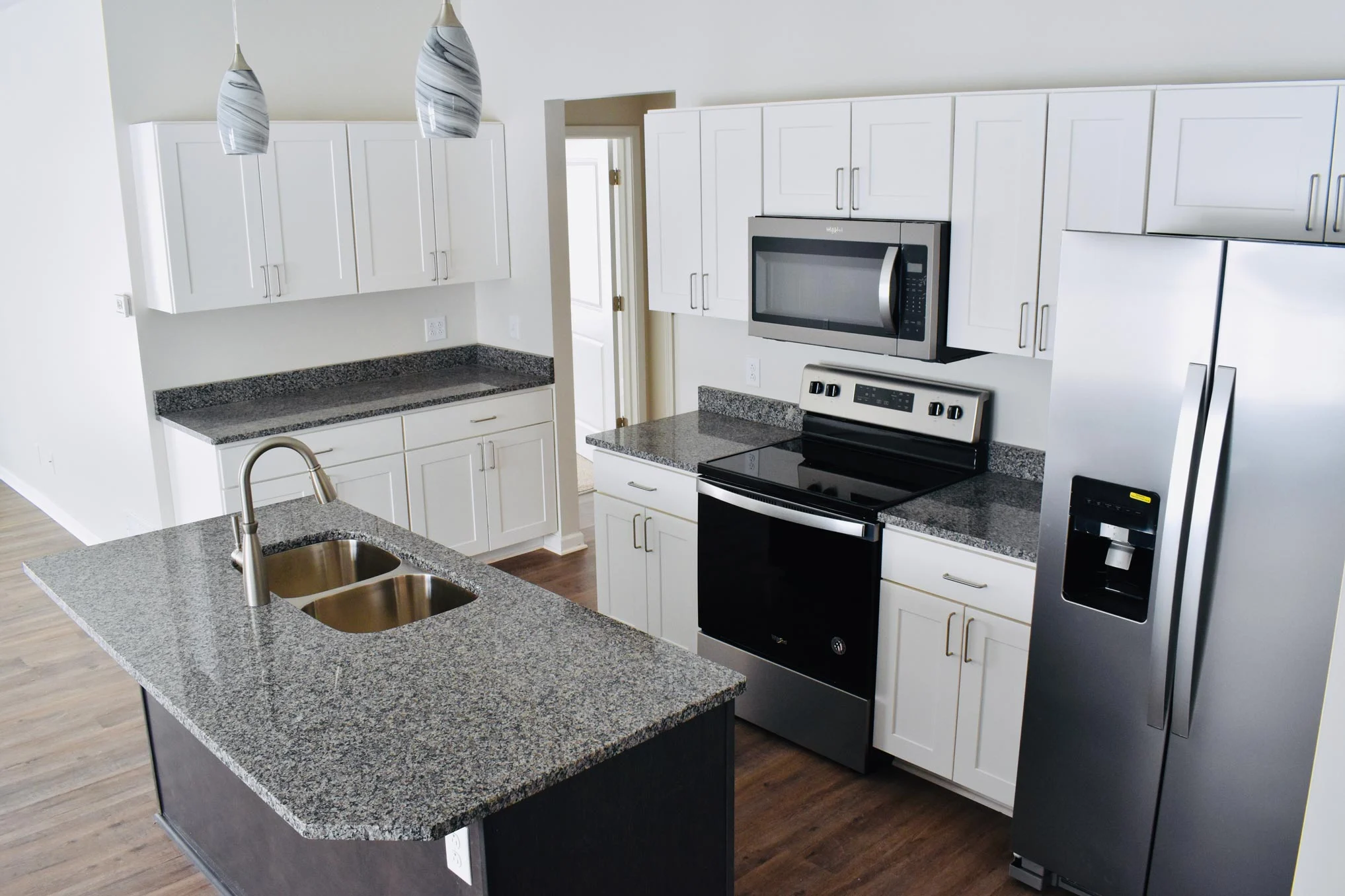 Emerald Point Landing - Oven, Room, Indoors