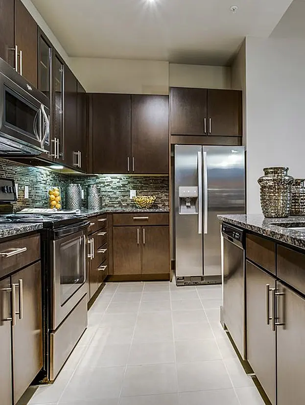 5755 Hermann Park - Kitchen, Oven, Fridge