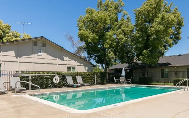 Bradshaw Place - Pool, Hotel