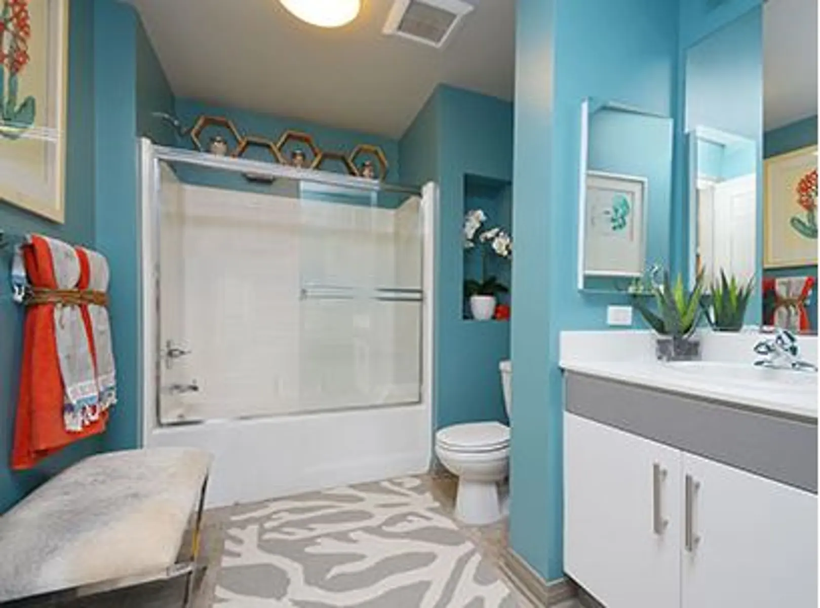 3fb552295a56469498185d731620eae0.JPG Home Decor