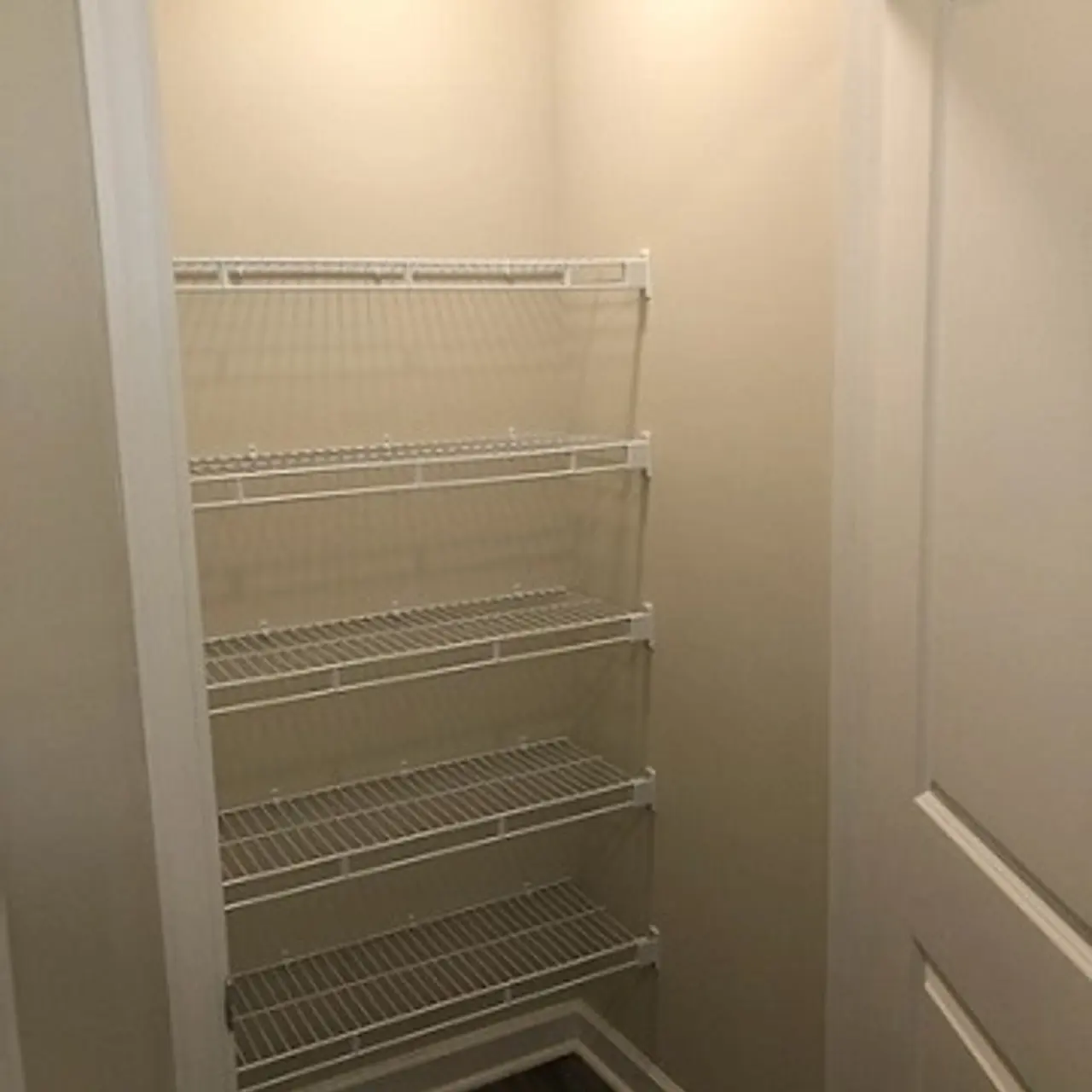 Woodfield Cove - Shelf, Corner, Pantry