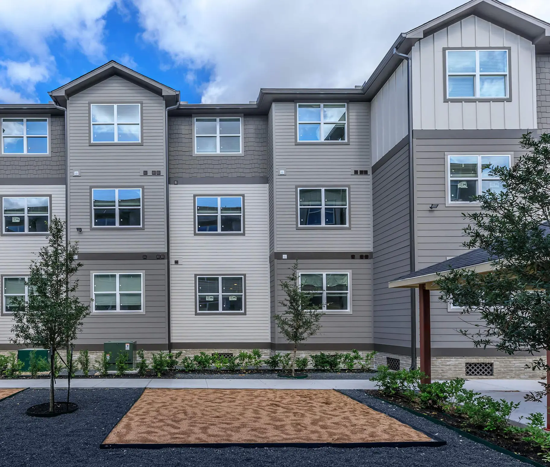 Avenue M - Building, Tree