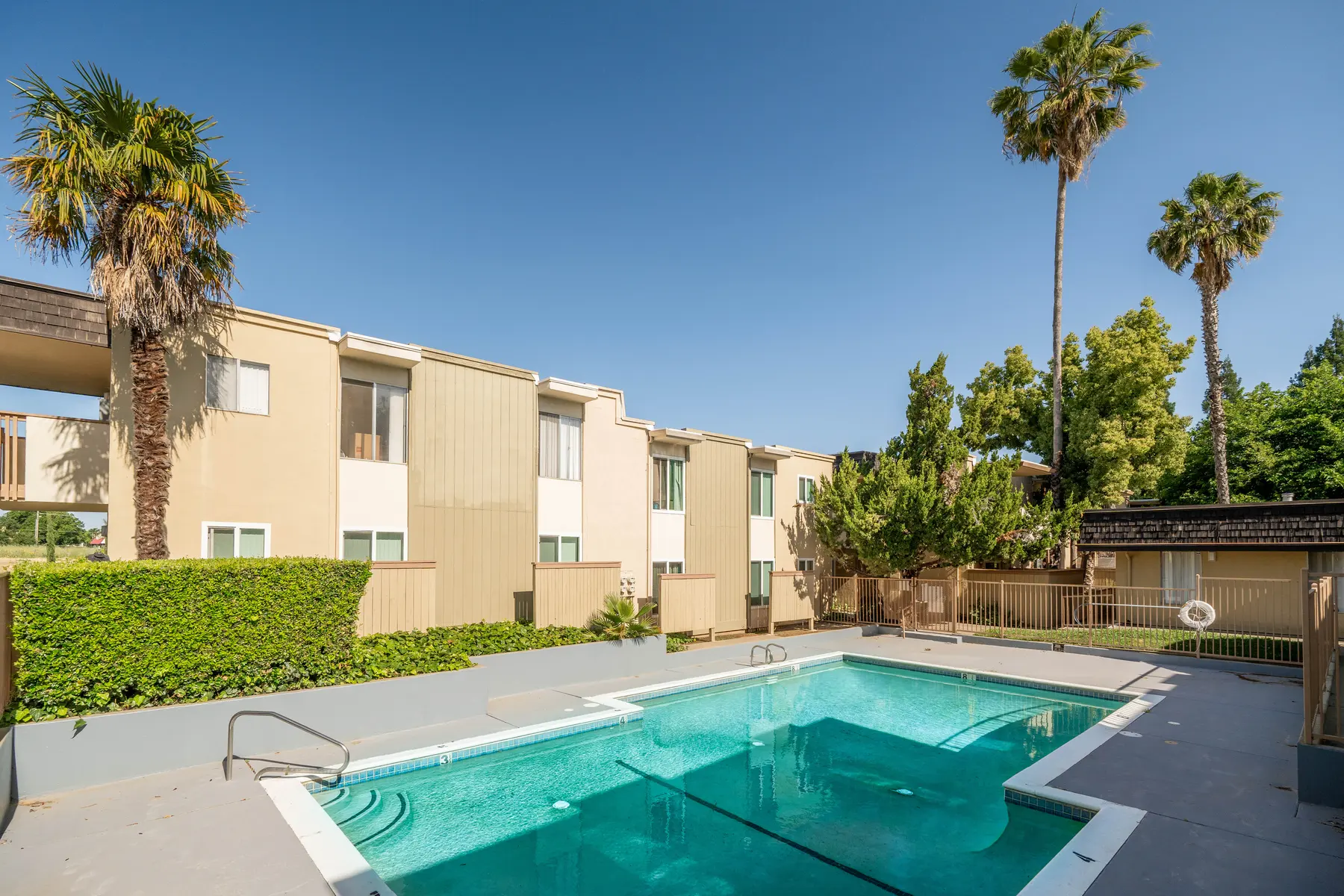 Crestview North - House, Housing, Villa