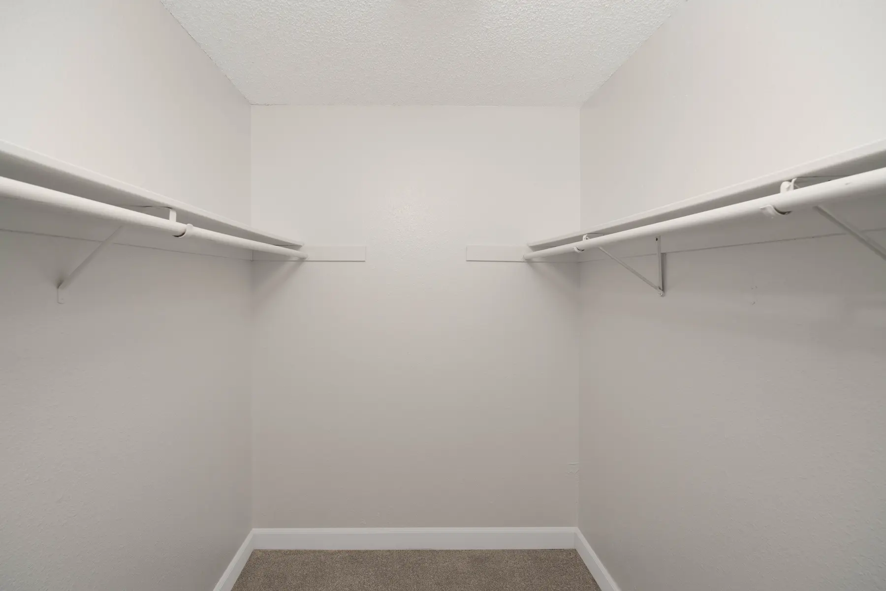 Parkview Apartments - Corner, Indoors, Furniture