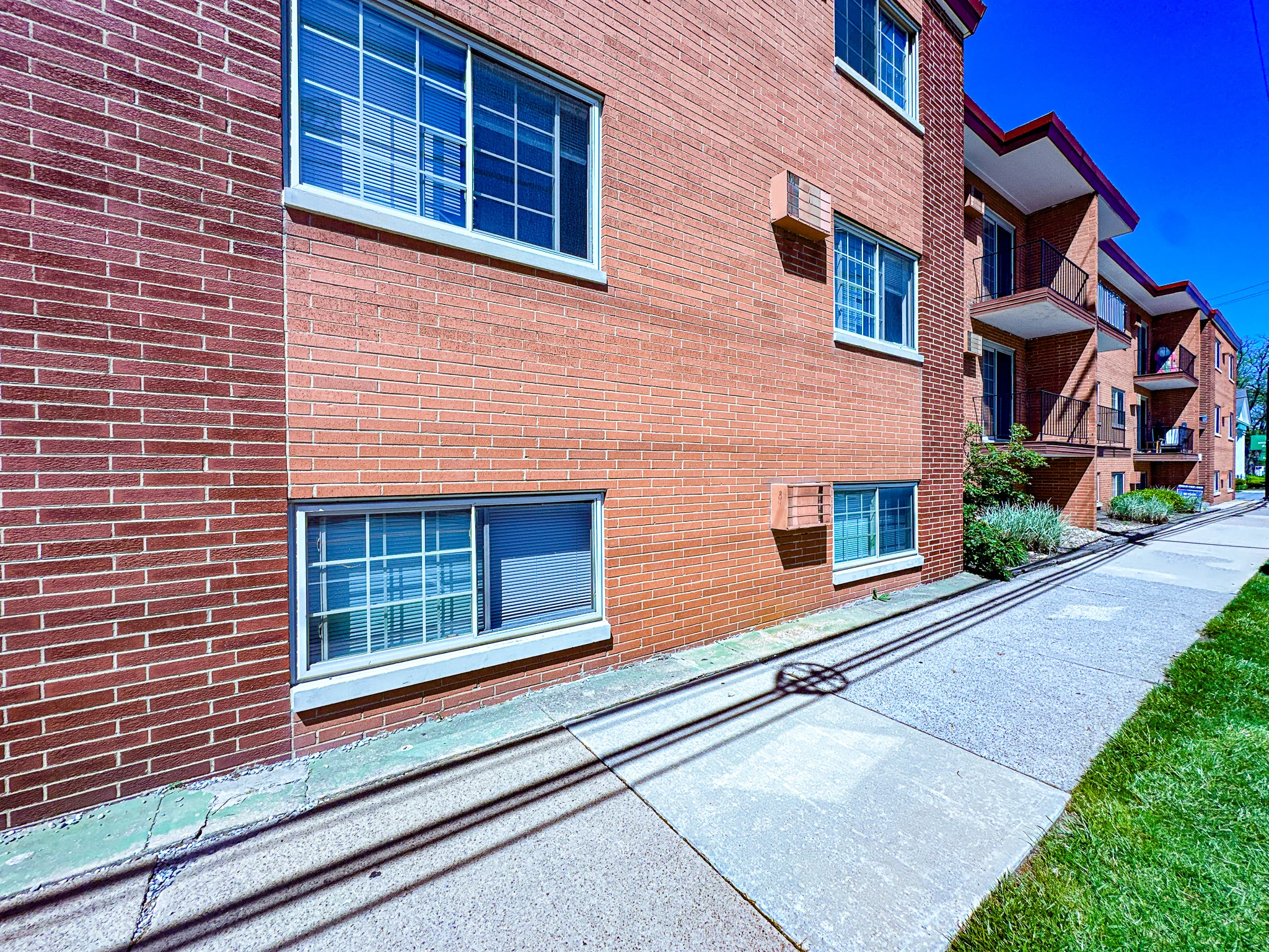 Elana Manor Elana Manor - City, Urban, Building