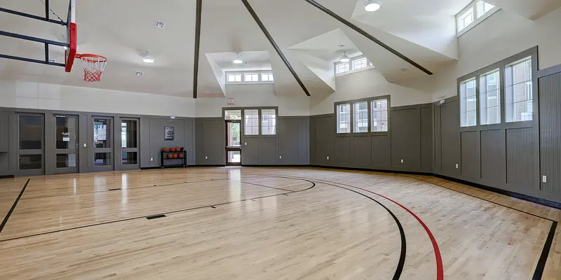 West Lake Park Apartments - Team, Basketball court