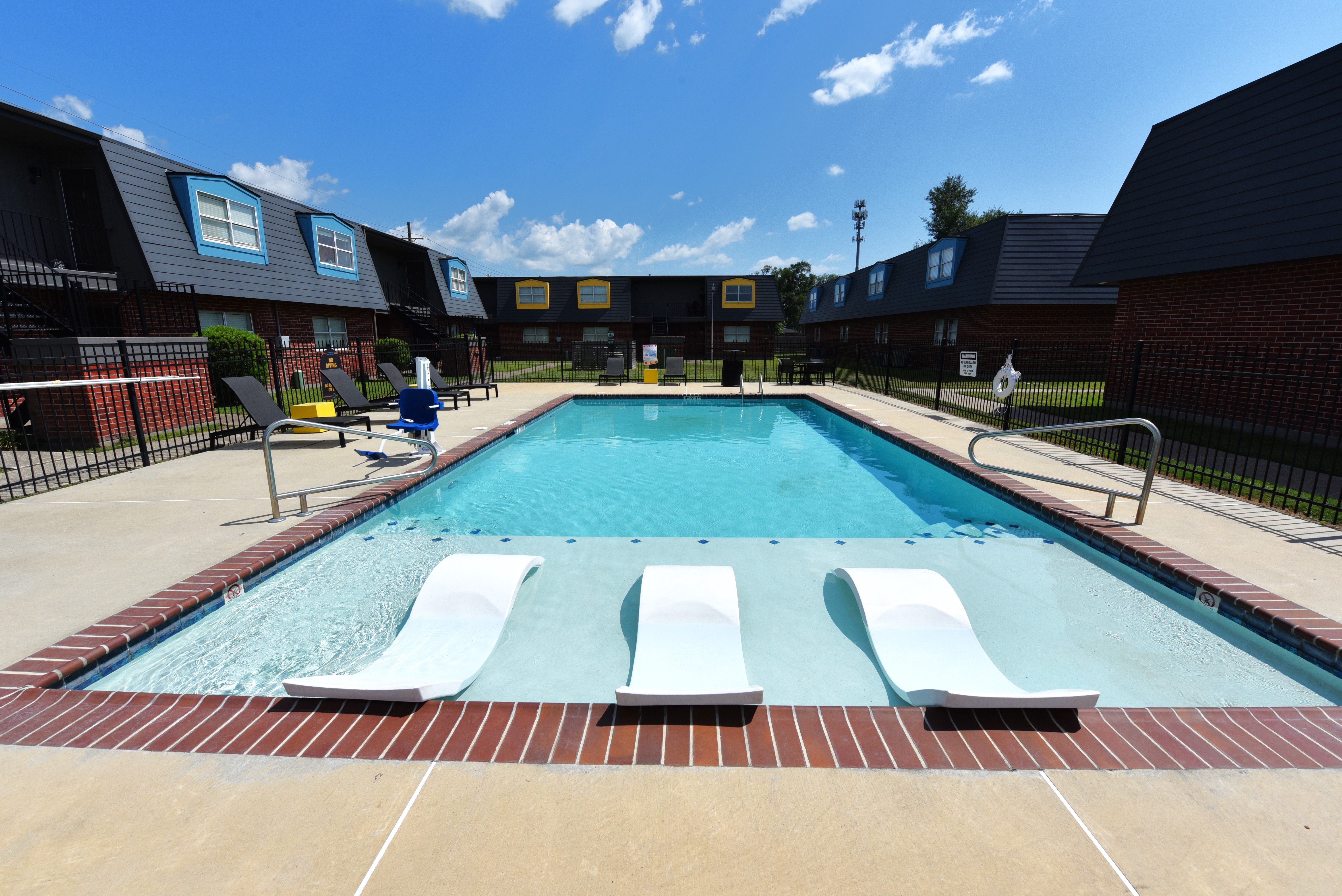 Commons at McNeese Commons at McNeese - Pool, Water, Swimming Pool