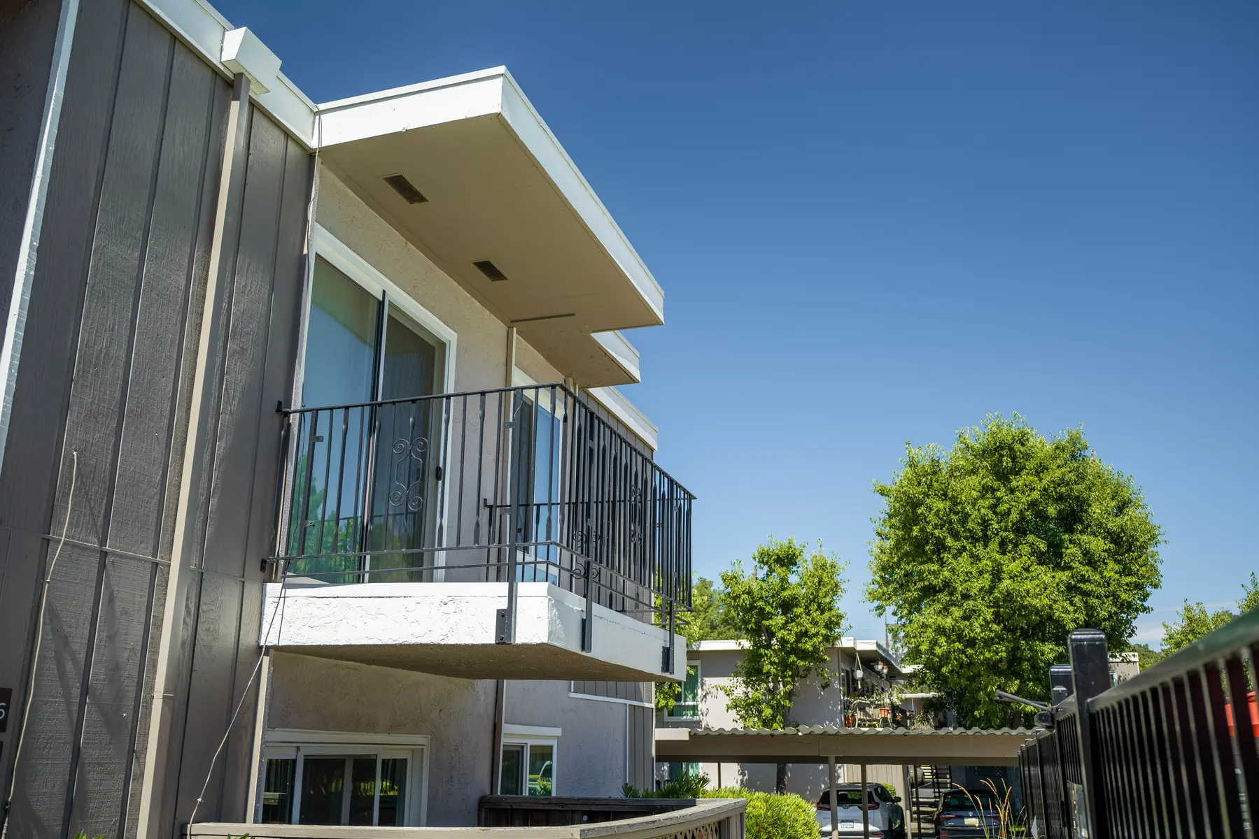 Creekside Oaks - Balcony, Condo, Housing