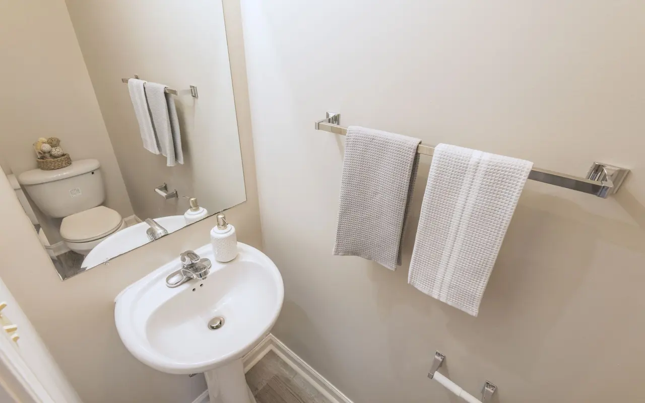 Willow Run Apartments - Basin, Sink, Sink Faucet