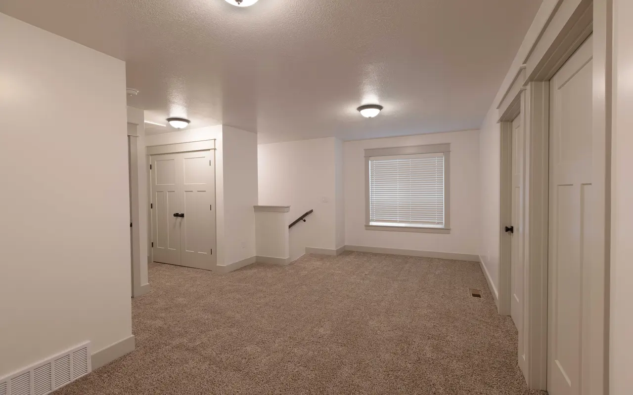 Copperwoods at Harrisville - Floor, Corner, Indoors