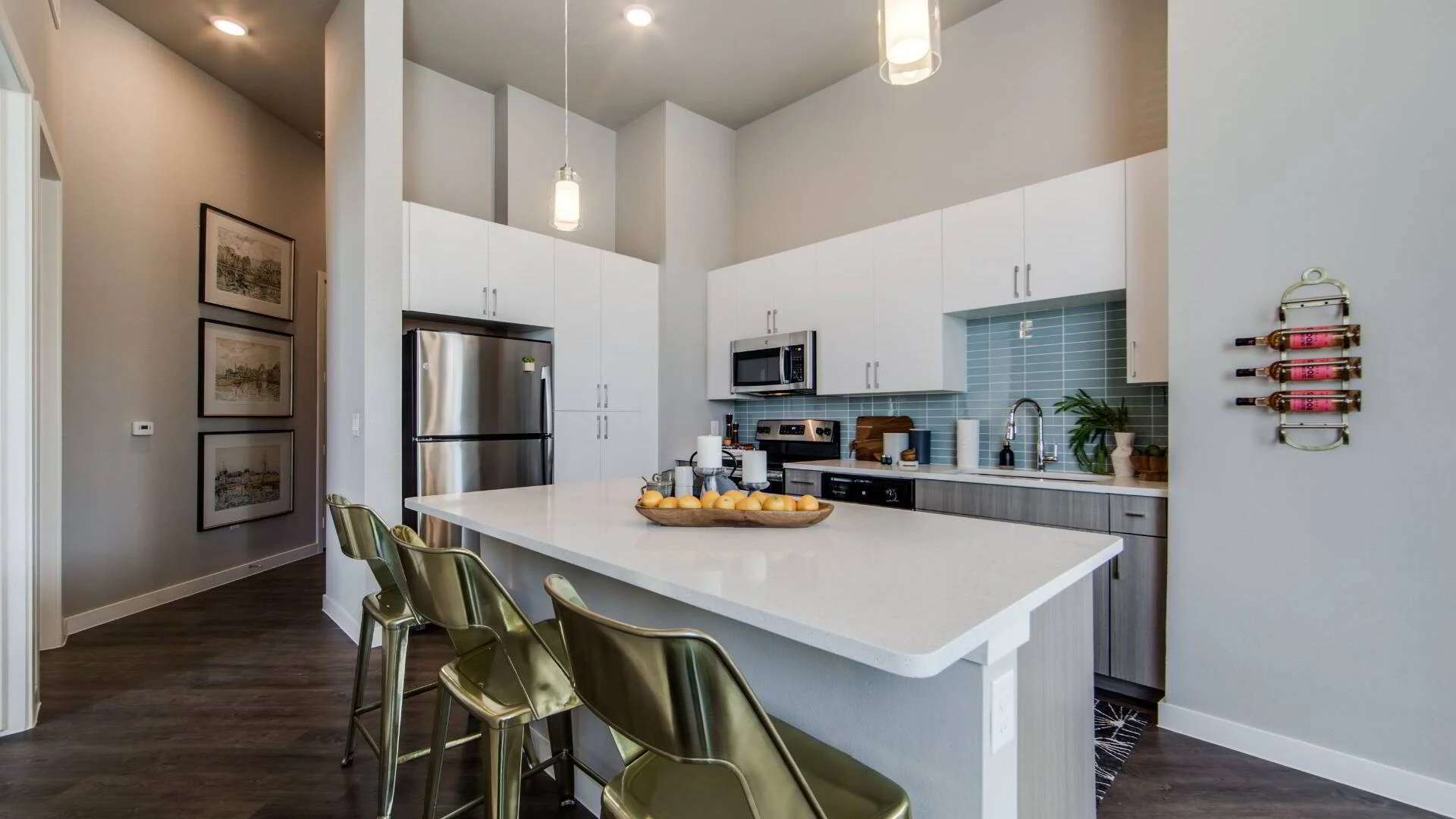 The Monarch The Monarch - Room, Chair