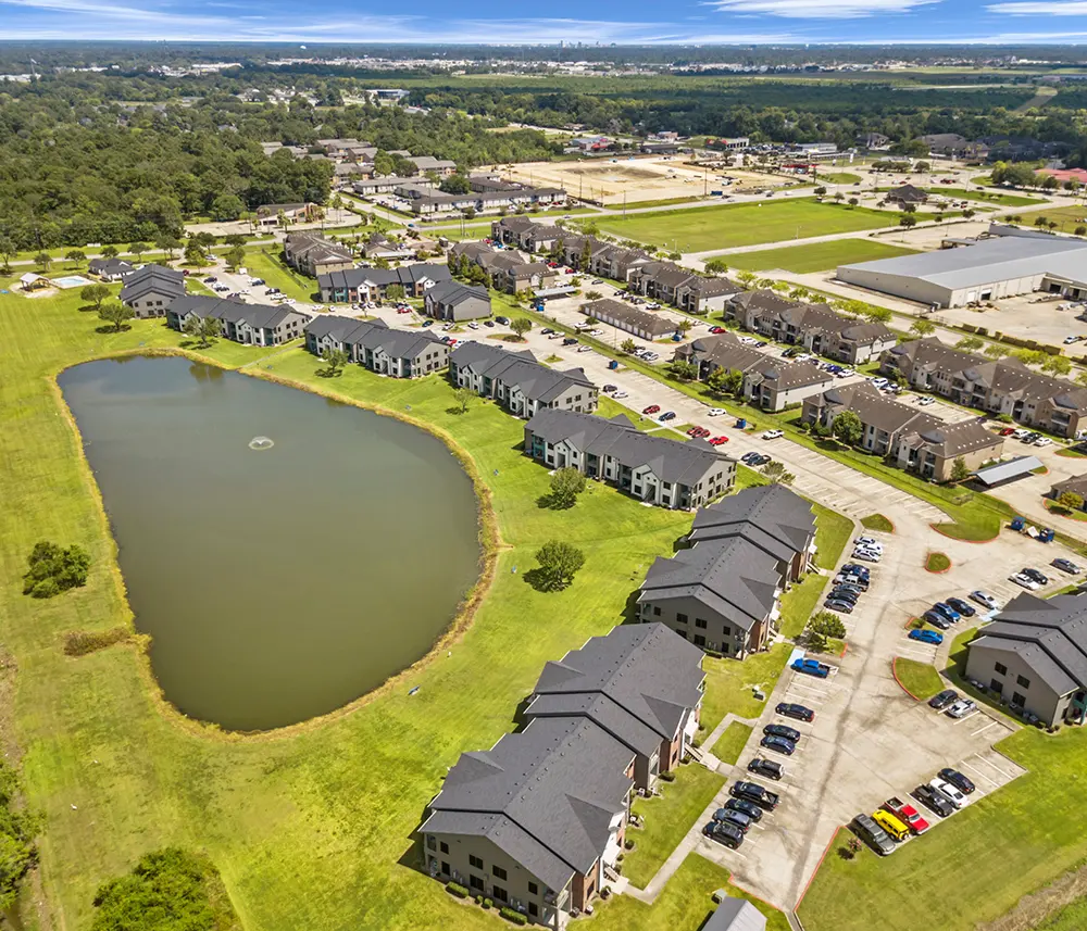 Lakeside Apartments - Scenery