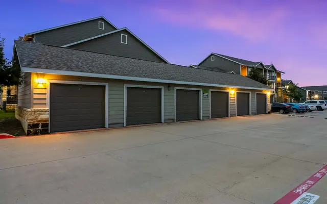 Republic Deer Creek Apts