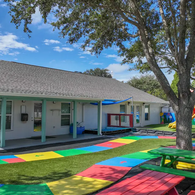 La Estancia - Building, Hotel, Motel