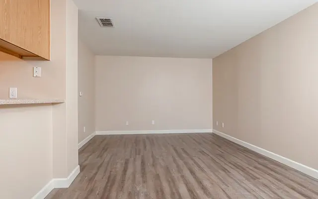 Tahoe at Fair Oaks - Room