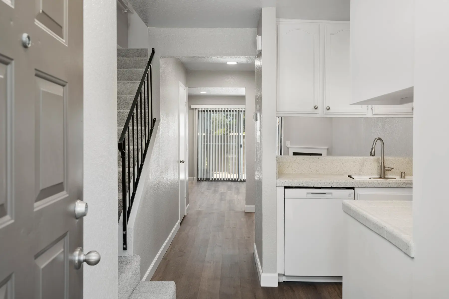 Crestview Townhomes - Indoors, Interior Design, Kitchen