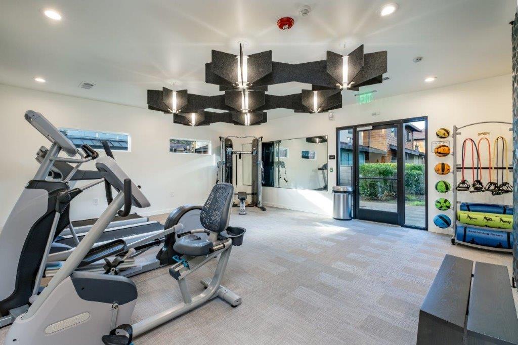 Woodcrest Apartments - Gym, Sport
