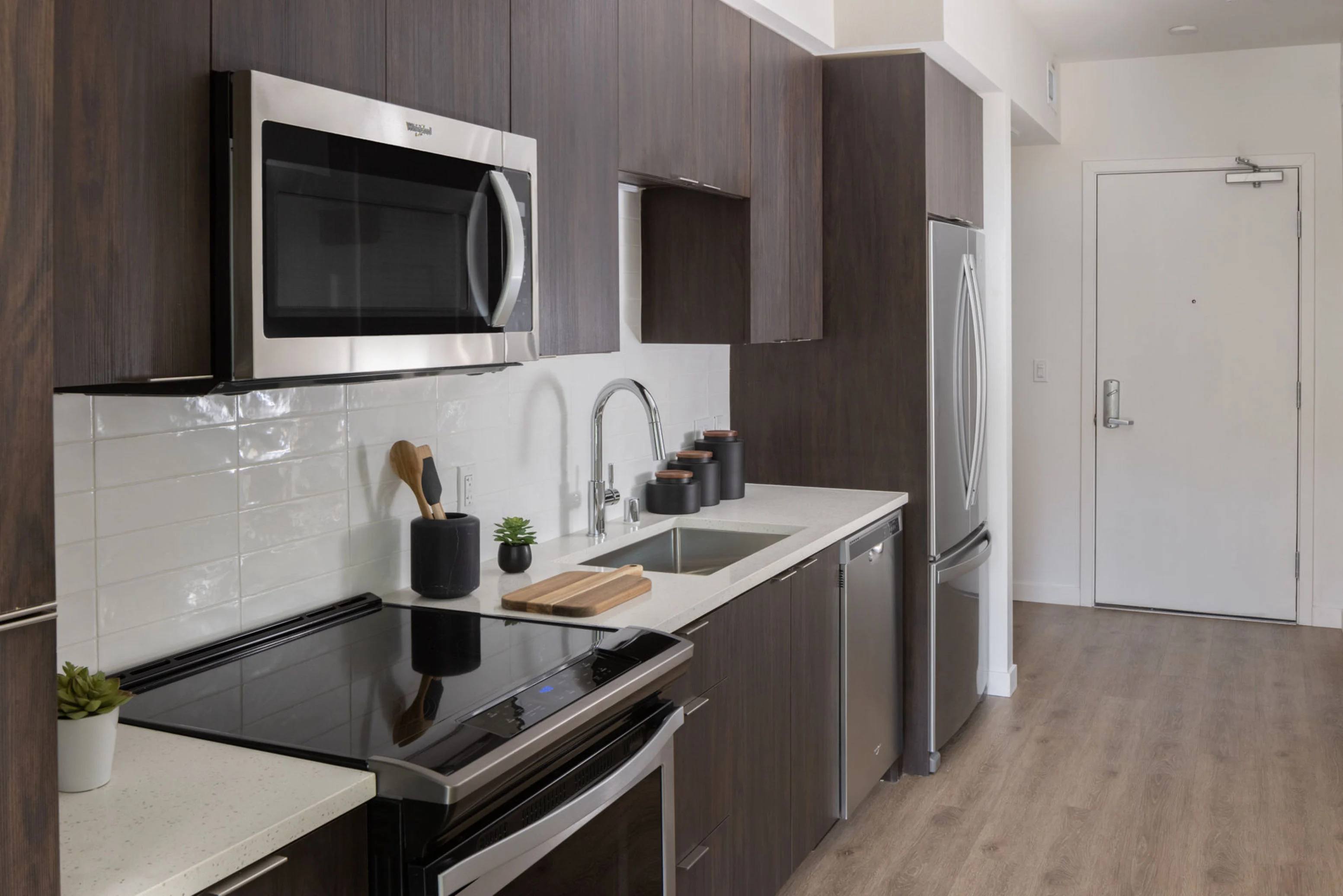 Lydian - Kitchen Oven, Room, Indoors