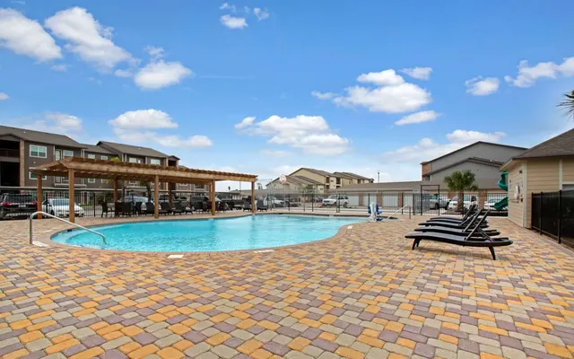 Vista Monterey Apartment Homes Vista Monterey Apartment Homes - Pool, Bench, Hotel