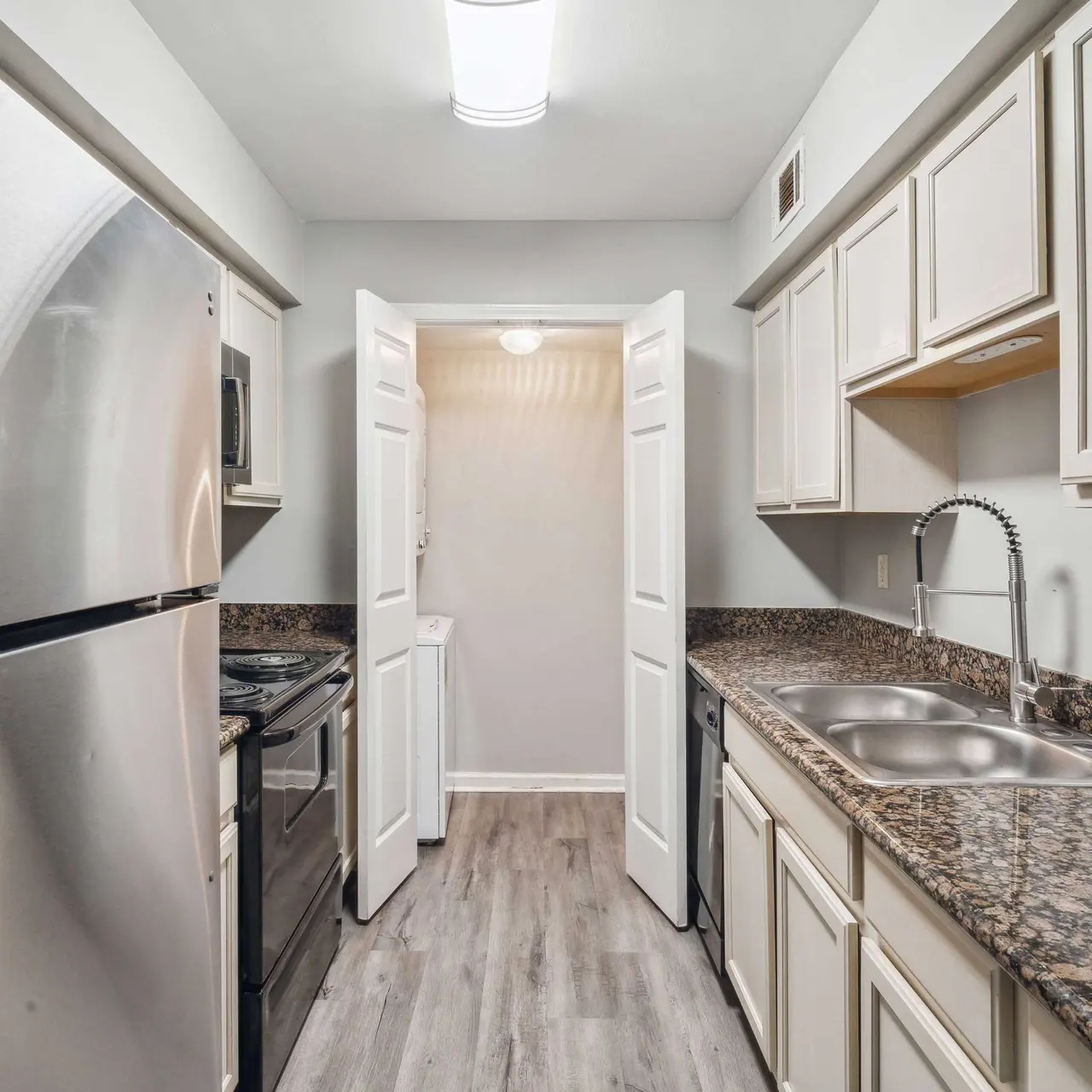 Haltere at New Orleans - Indoors, Interior Design, Kitchen