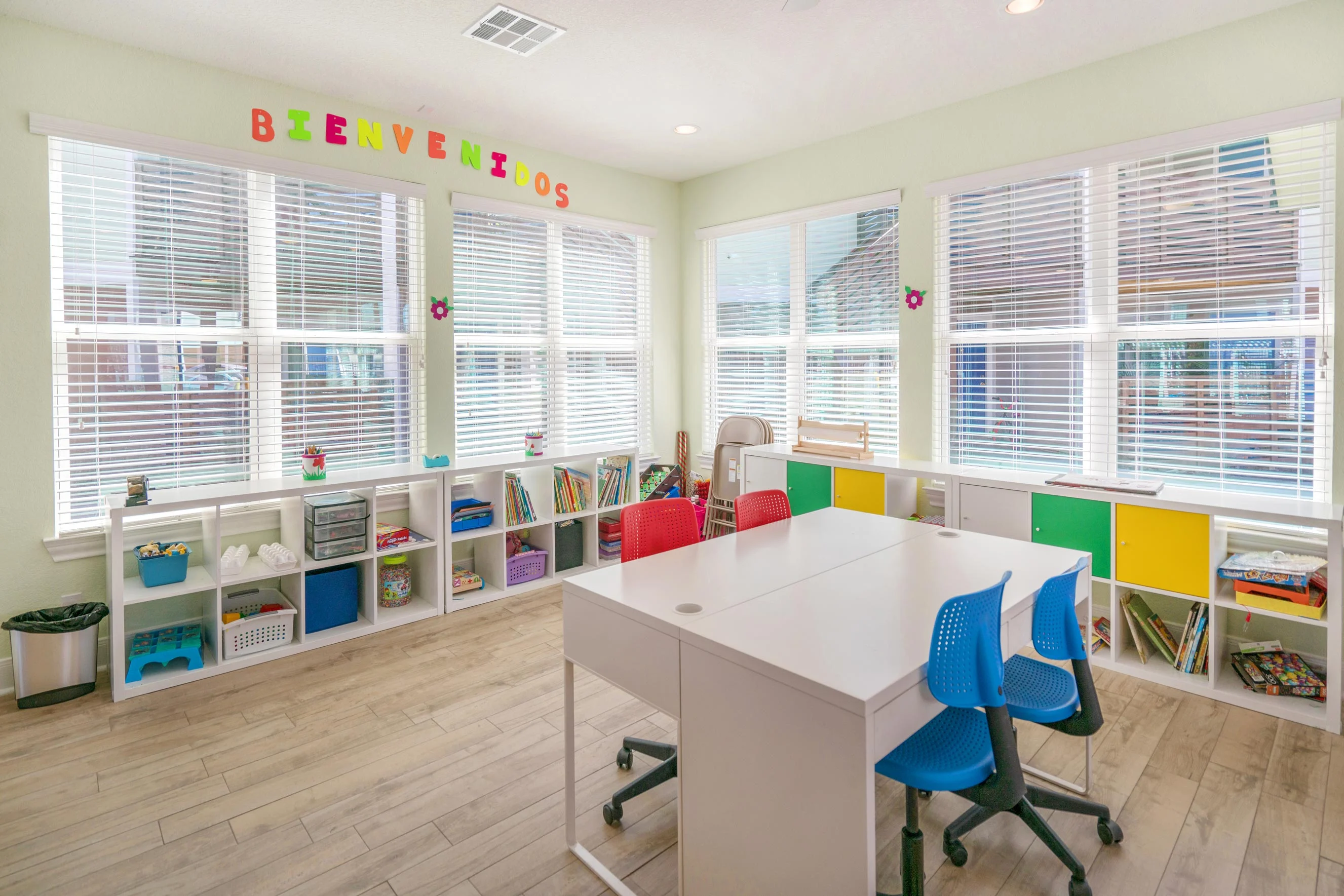 Los Prados - Flooring