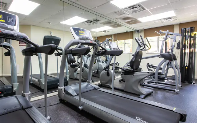 Rayos del Sol Apartments Rayos del Sol Apartments - Working Out