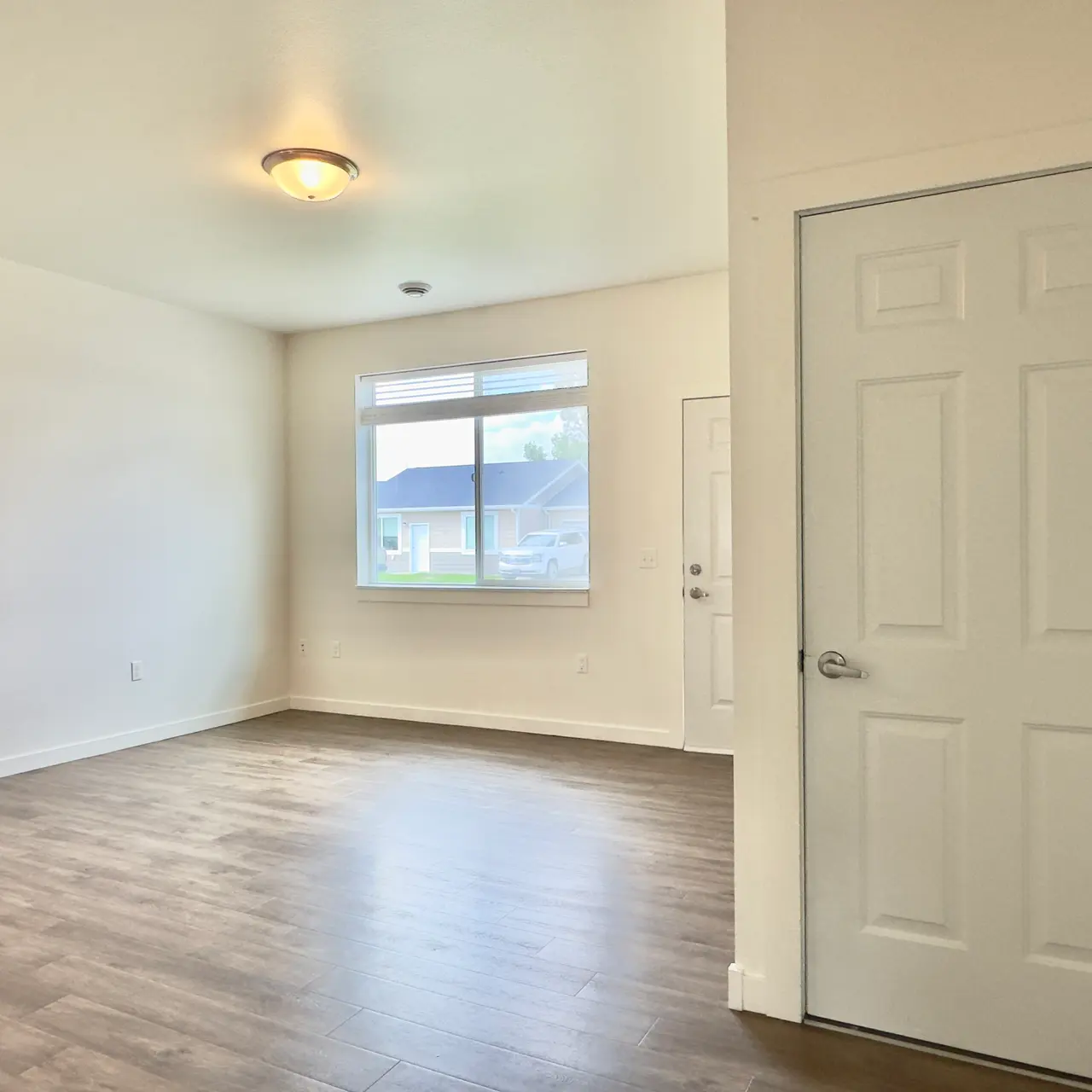 apartment large bedroom, apartment primary bedroom Primary bedroom in an unfurnished apartment, showcasing clean, spacious design
