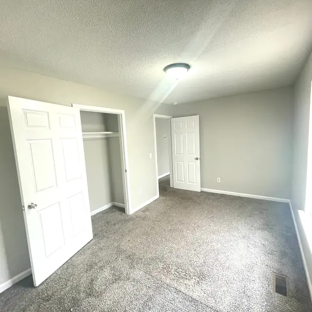 Magnolia Village - Floor, Corner, Flooring