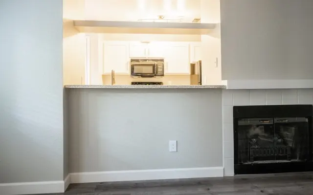 Tahoe at Fair Oaks - Table