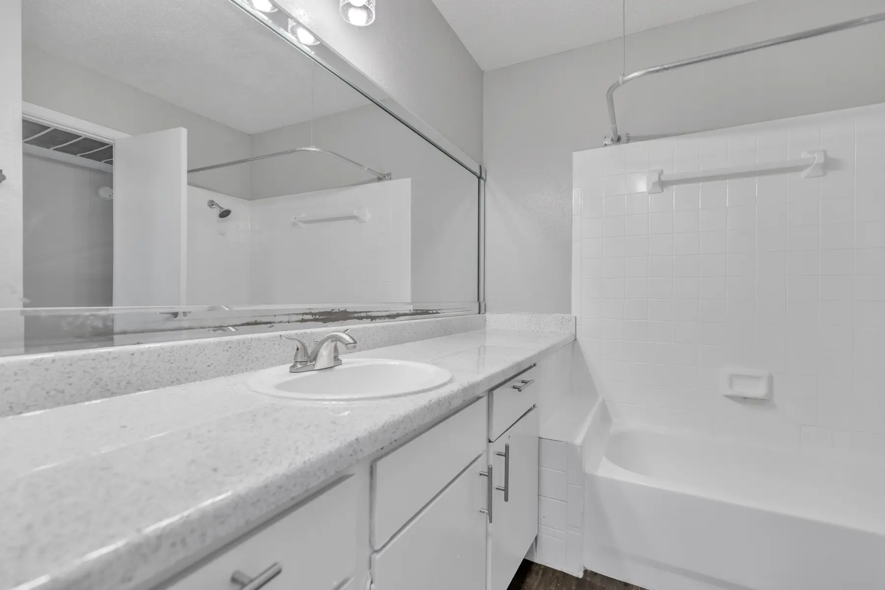HillCreste at Thousand Oaks - Sink, Sink Faucet, Bathing