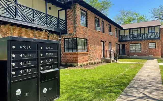 Casa Tremont - Exterior, Building, Mail