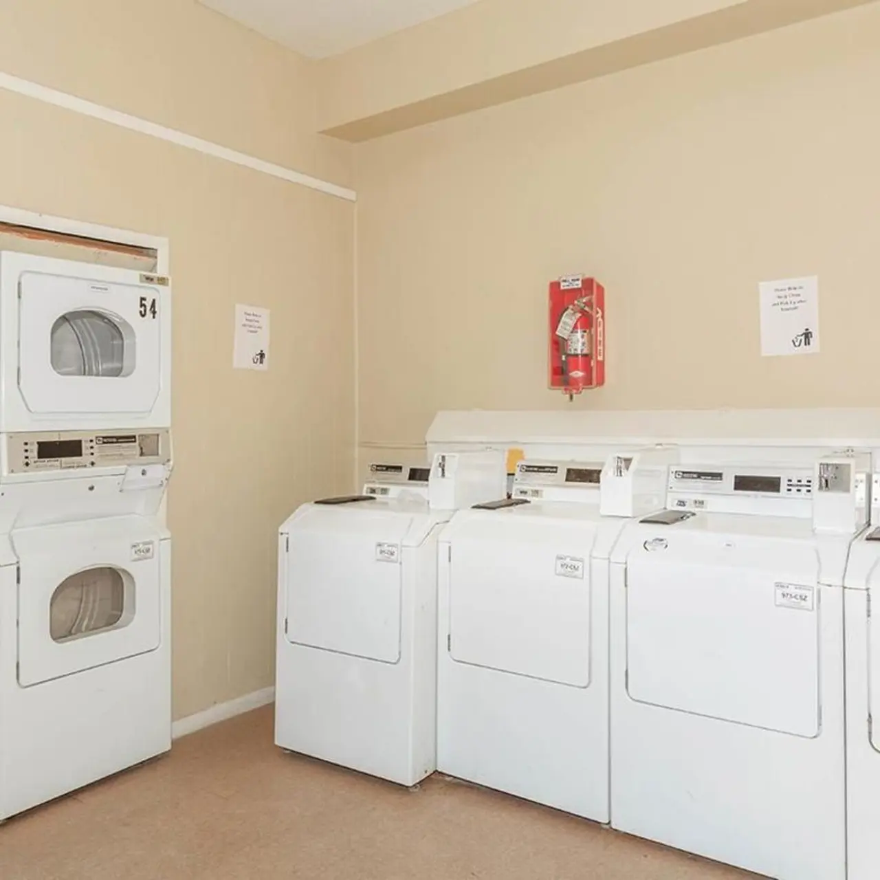 Beacon Hills Apartments - Dryer, Washer
