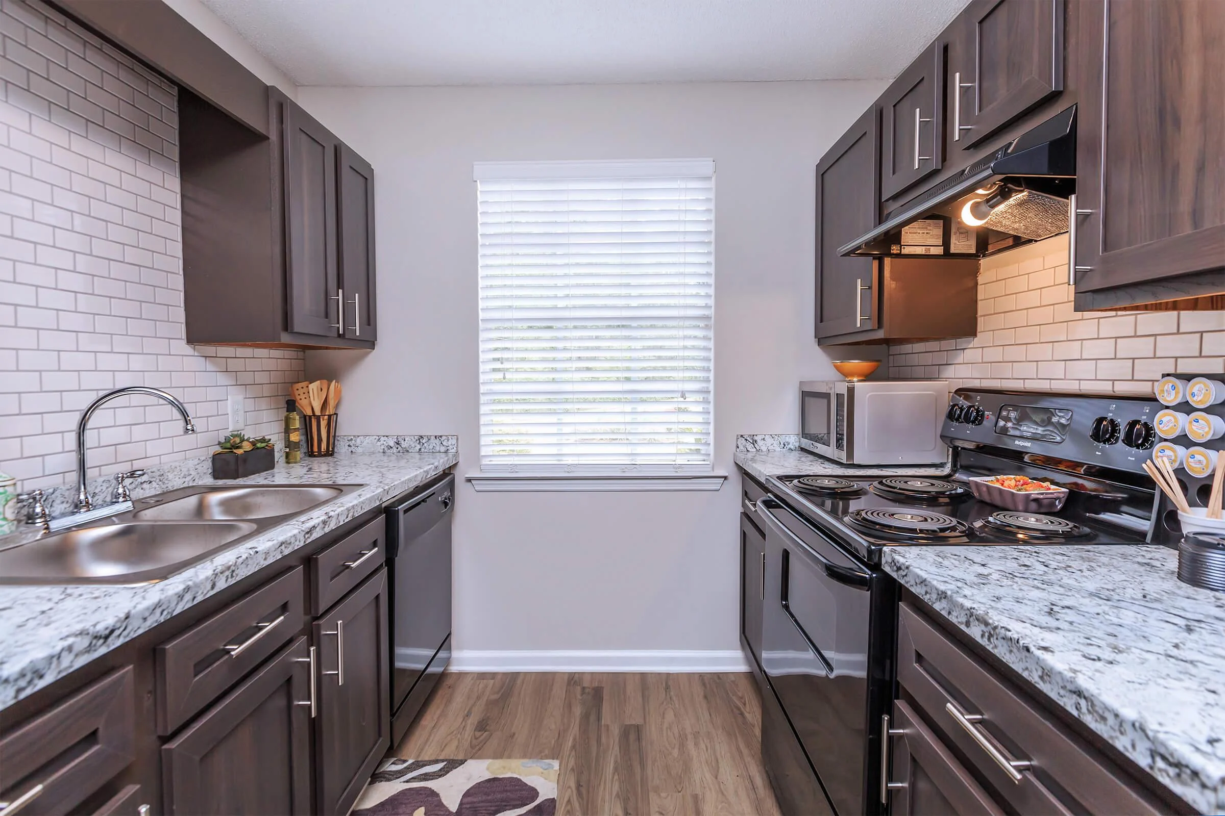 Townhomes at 770 - Room