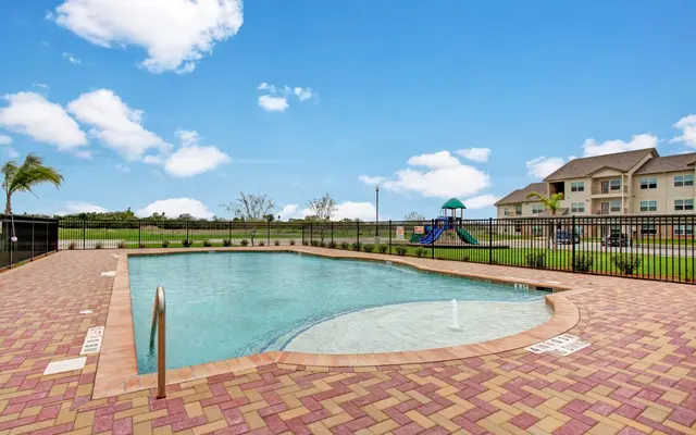 Henderson 1575 Henderson 1575 - Pool, Hotel