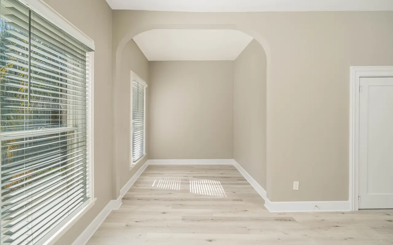 Mansion & Flats - Floor, Flooring, Indoors
