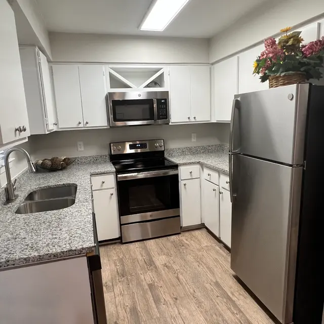 The Camaron - Oven, Room