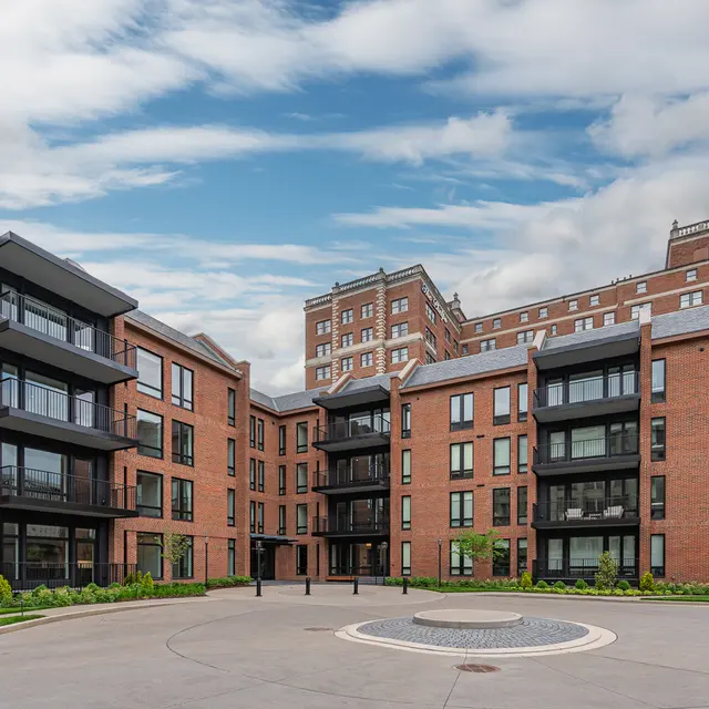 550 At Lytle Park - City, Urban, Apartment Building