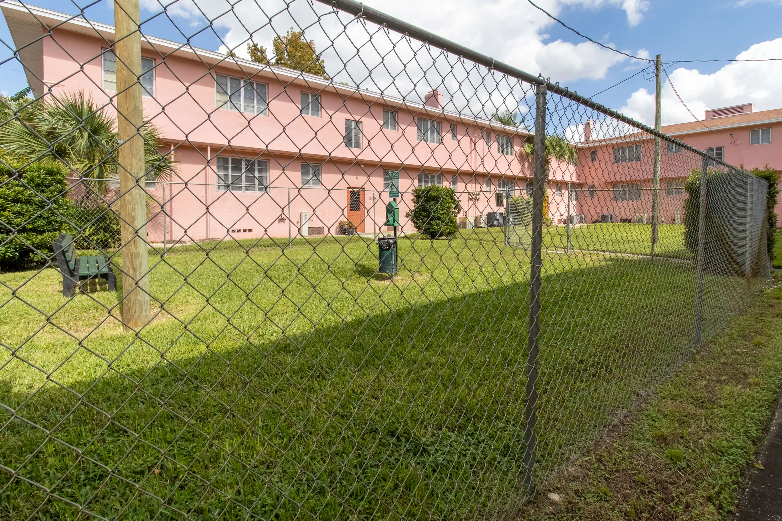 Lake Ivanhoe Shores Apartments Lake Ivanhoe Shores Apartments - Plant