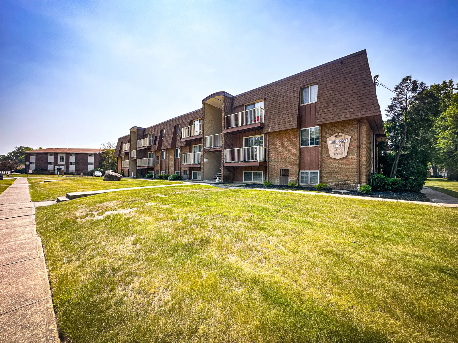 Nantucket Cove - City, Suburb, Building